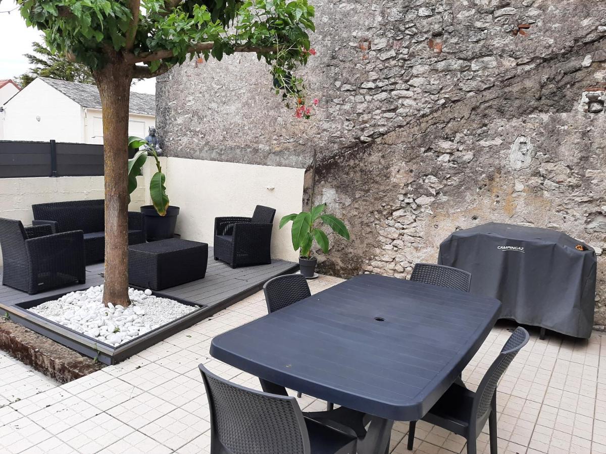 La Talonniere, Maison De Village Avec Terrasse Et 3 Chambres Messas Exterior photo